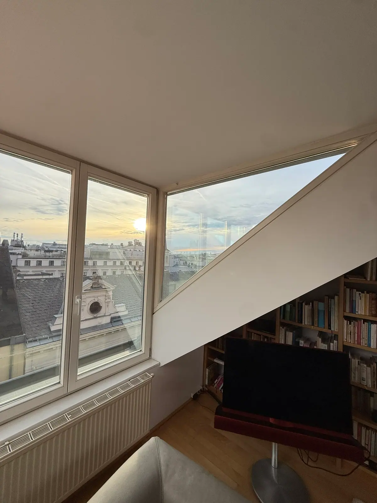 Dachgeschoßfenster mit Sonnenschutzfolie